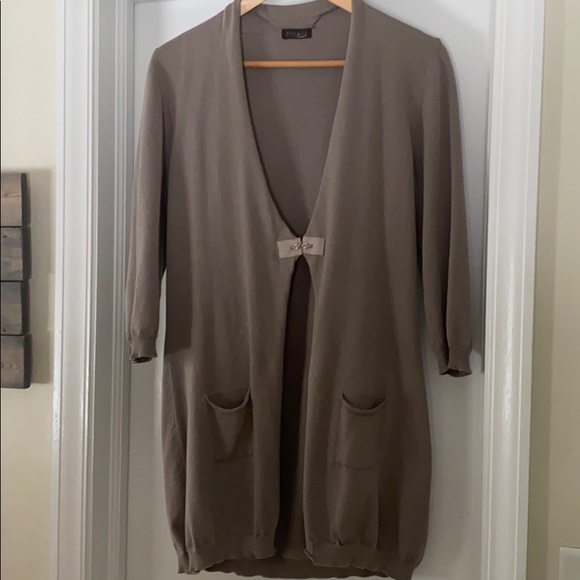 Peserico Sweaters - 🔲FINAL $20🔚 PESERICO beaded clasp cardigan. Size 46 s-m